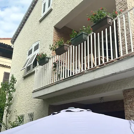 ゲストハウス Casa Bianca Maison Blanche サン・フロラン