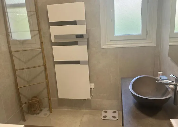 Casa Bianca Maison Blanche بيت ضيافة سانت فلوران