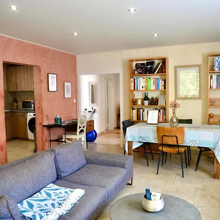 ゲストハウス Casa Bianca Maison Blanche サン・フロラン