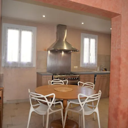 Casa Bianca Maison Blanche * 圣弗洛朗