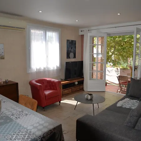 Pensión Casa Bianca Maison Blanche